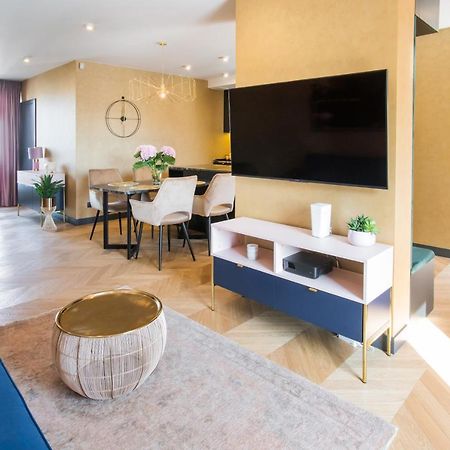 Luksusowy Penthouse Z Jacuzzi I Widokiem Na Morze Apartment Gdynia Ngoại thất bức ảnh